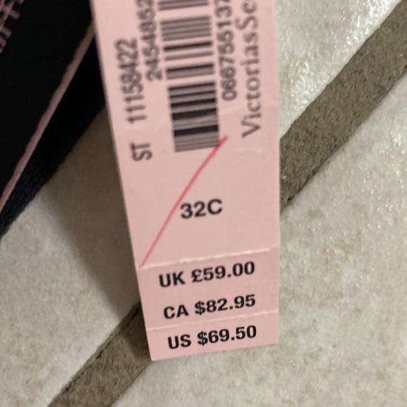 NWT Victoria’s Secret bra size 32C - Picture 2 of 4